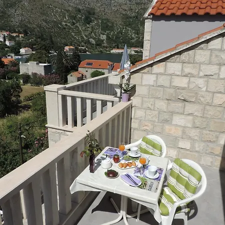 Zaton Mali 12120b Apartment *